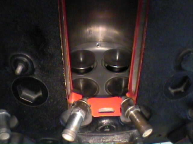 dm143.jpg (37626 bytes)