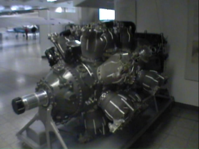 dm165.jpg (35645 bytes)