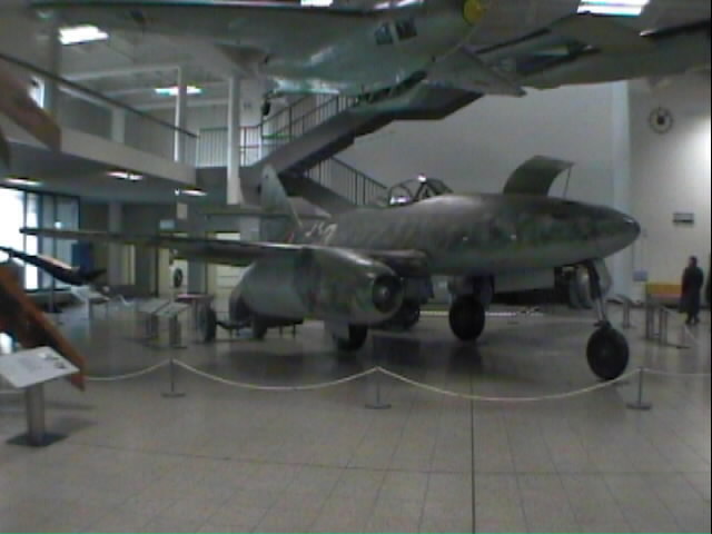 dm43.jpg (37395 bytes)