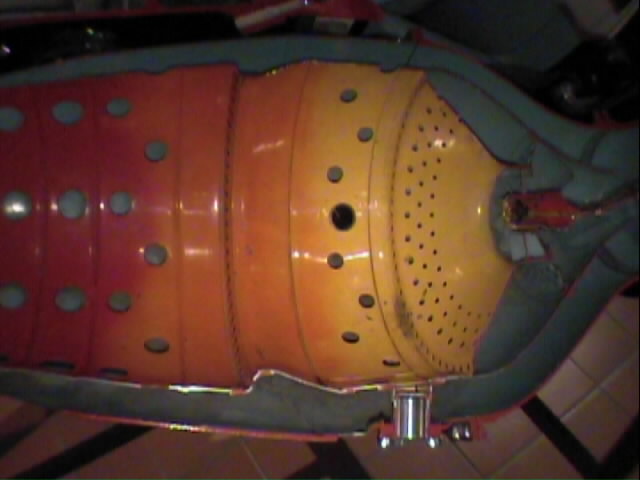 dm21.jpg (36625 bytes)