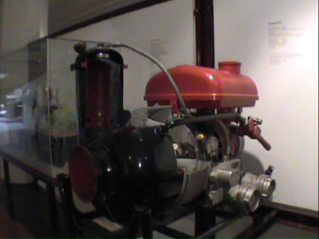 dm28.jpg (37626 bytes)