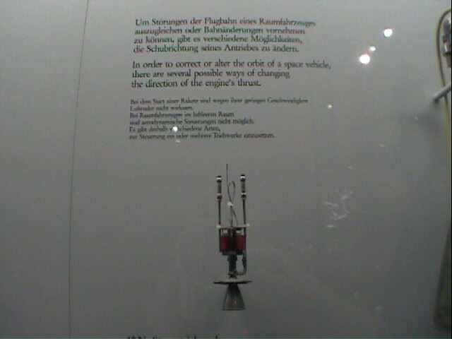 dm173.jpg (37626 bytes)