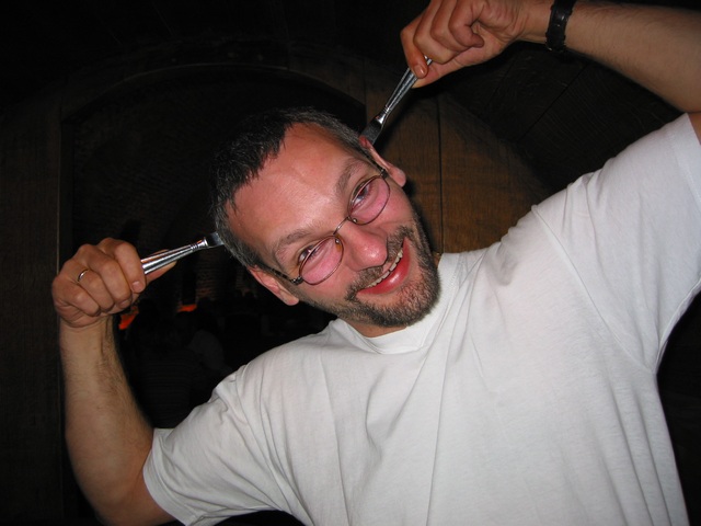 106-0674_img.jpg (36625 bytes)