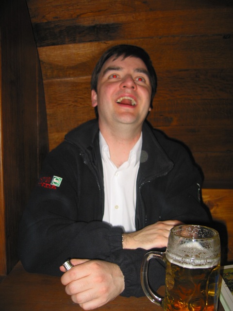 106-0691_img.jpg (37395 bytes)