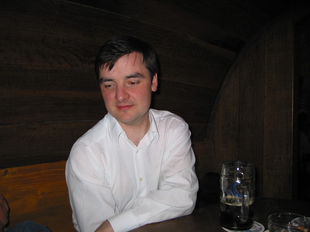 107-0738_img.jpg (36625 bytes)