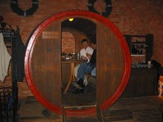 107-0703_IMG.jpg (35645 bytes)