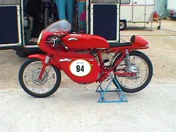 dr2002-007.jpg (37395 bytes)