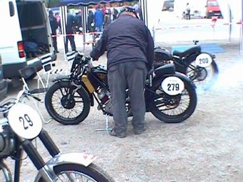 dr2002-026.jpg (37626 bytes)