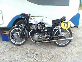 dr2002-027.jpg (37395 bytes)