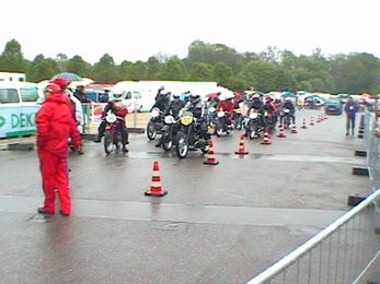 dr2002-031.jpg (37626 bytes)