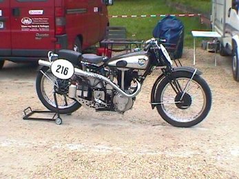 dr2002-034.jpg (36625 bytes)