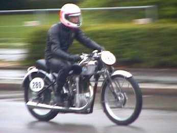 dr2002-048.jpg (35645 bytes)