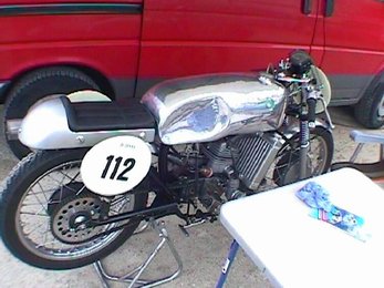 dr2002-063.jpg (35645 bytes)