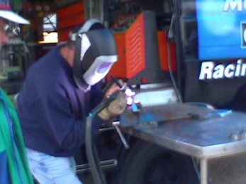 dr2002-068.jpg (35645 bytes)