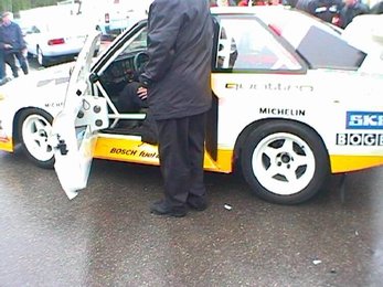 dr2002-070.jpg (36625 bytes)