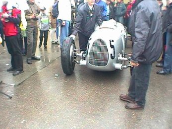 dr2002-071.jpg (37626 bytes)