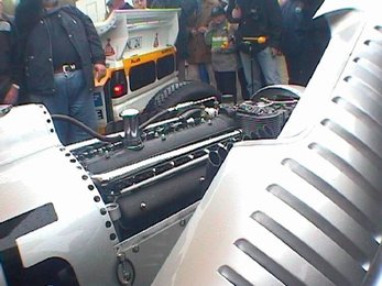 dr2002-085.jpg (36625 bytes)