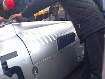 dr2002-086.jpg (37626 bytes)