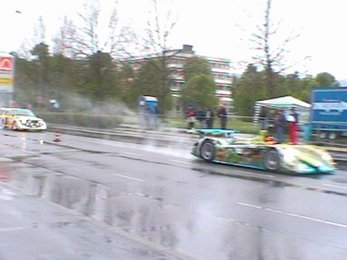 dr2002-096.jpg (37626 bytes)