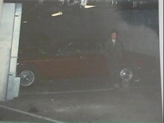 jag17.jpg (35645 bytes)